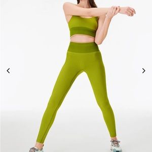 Outdoor Voices Seamless Set